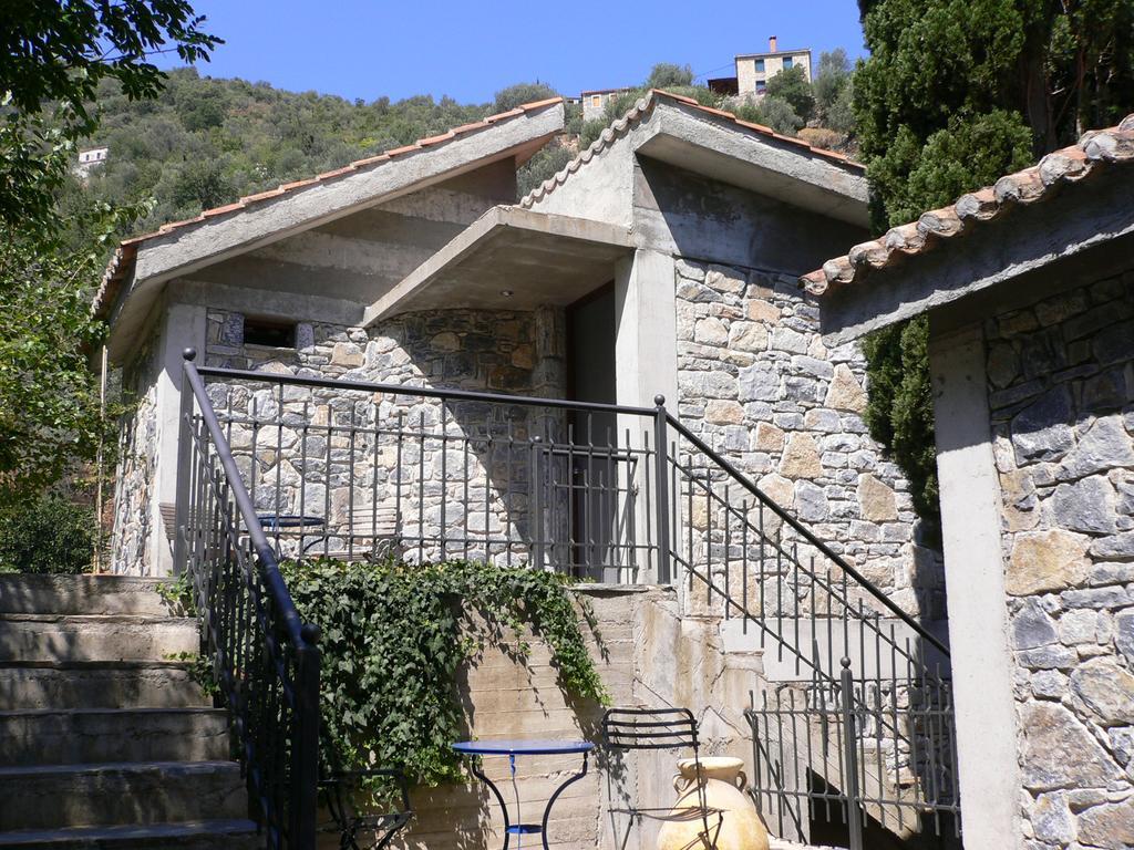 Studios Kyparissi & Spa Tiros Exterior photo