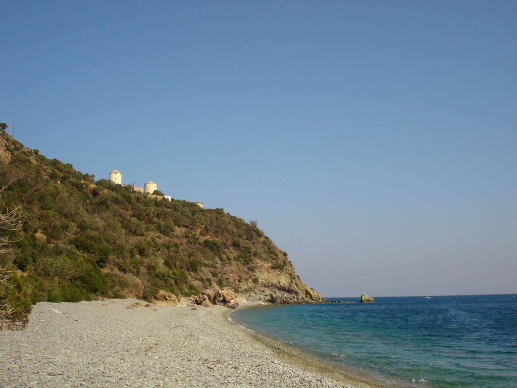 Studios Kyparissi & Spa Tiros Exterior photo